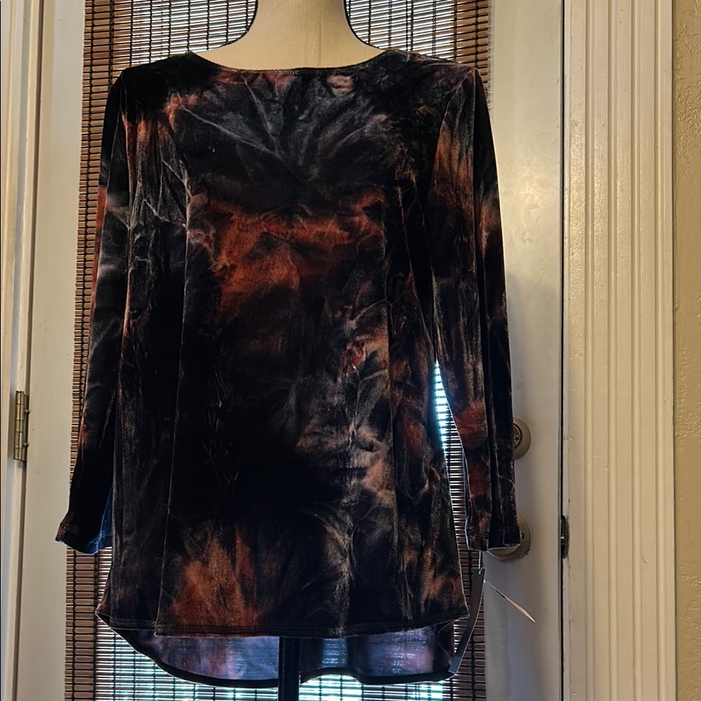 SNO SKINS Velvet Tunic Pullover in Terracotta Poly/Spandex Blend NWT
